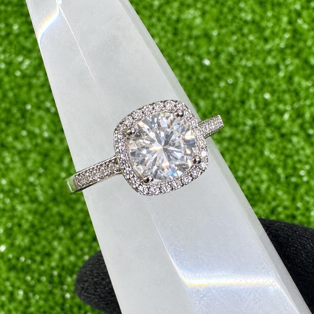 REAL VVS 925 STERLING SILVER MOISSANITE ENGANGMENT RING ONE SIZE FIT ALL